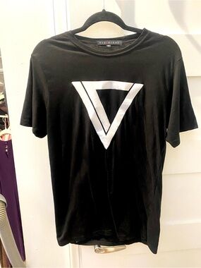 Vie+Riche Black and white T-Shirt size medium